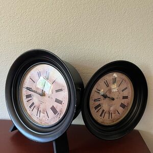 Vintage double-sided table clock